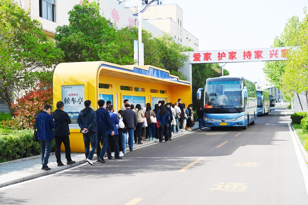 1714880947431221.jpg 候车厅.jpg